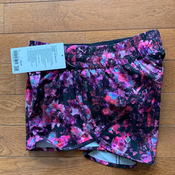 LULULEMON TRACKER SHORT 4”-FLUORO FLORAL MULTI, 8 - Picture 9 of 13
